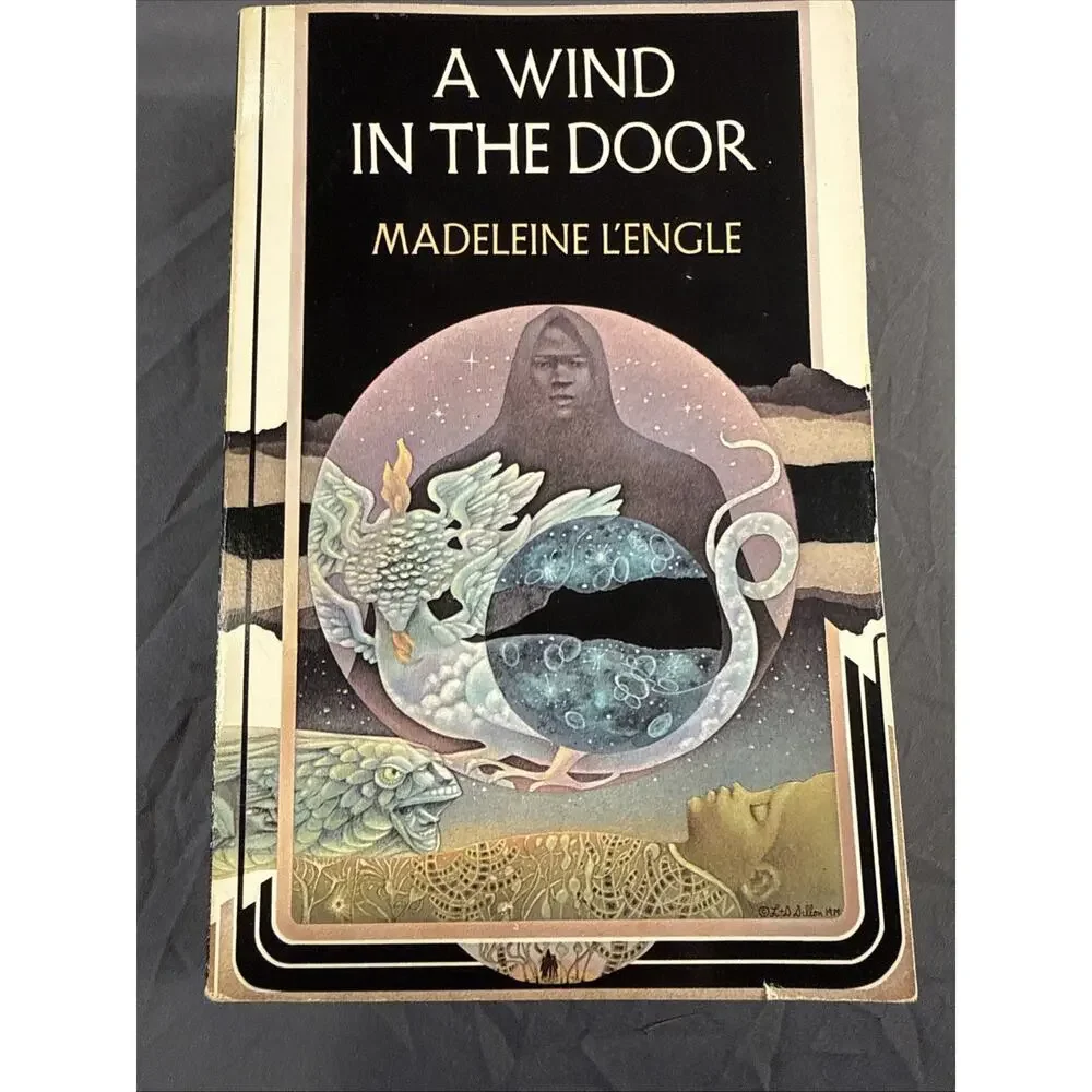 A Wrinkle In Time, A Wind In The Door, A Swiftly Tilting Planet Set